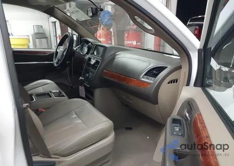 2016 Chrysler Town & Country Touring из США, поврежденный, VIN 2C4RC1BG3GR254137